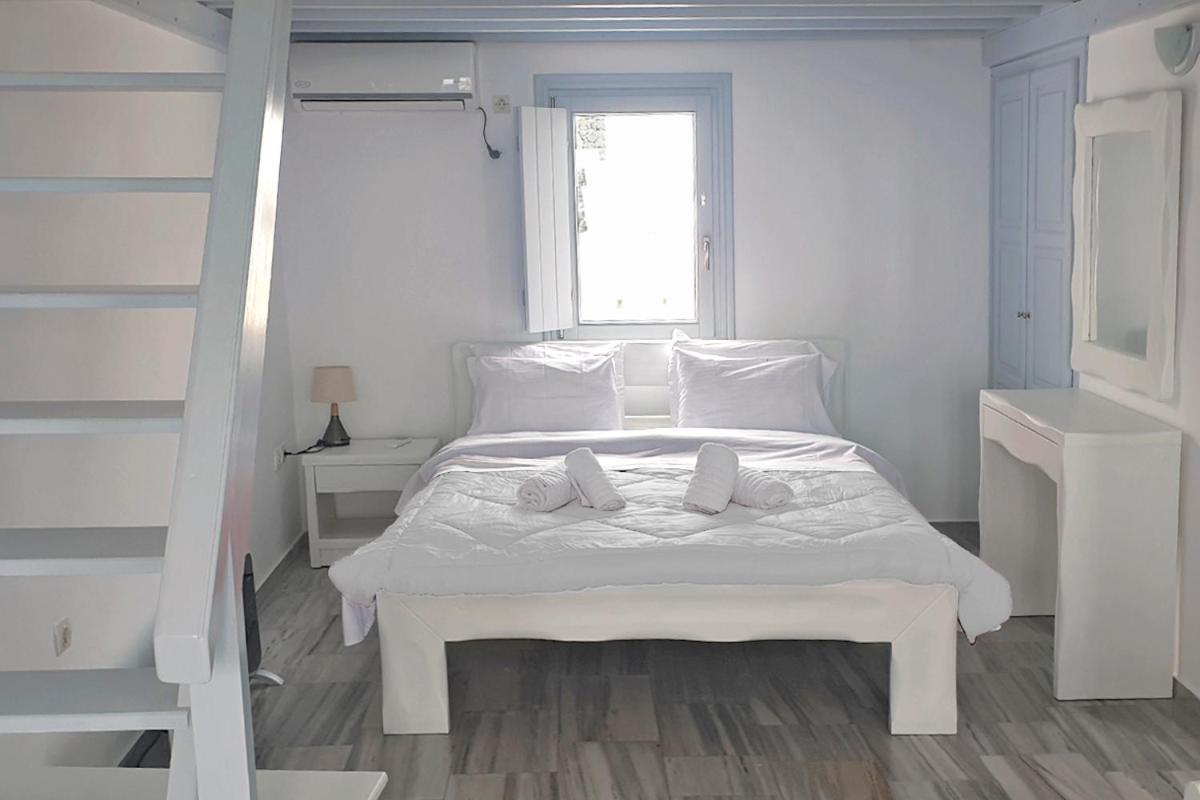 Phaos Santorini Suites Imerovigli  Esterno foto